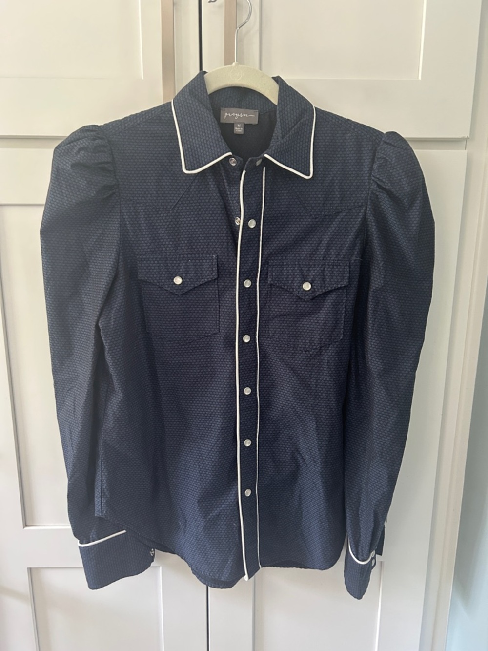 EUC Greyson Navy Western Inspired Button-Down Shirt with White Piping